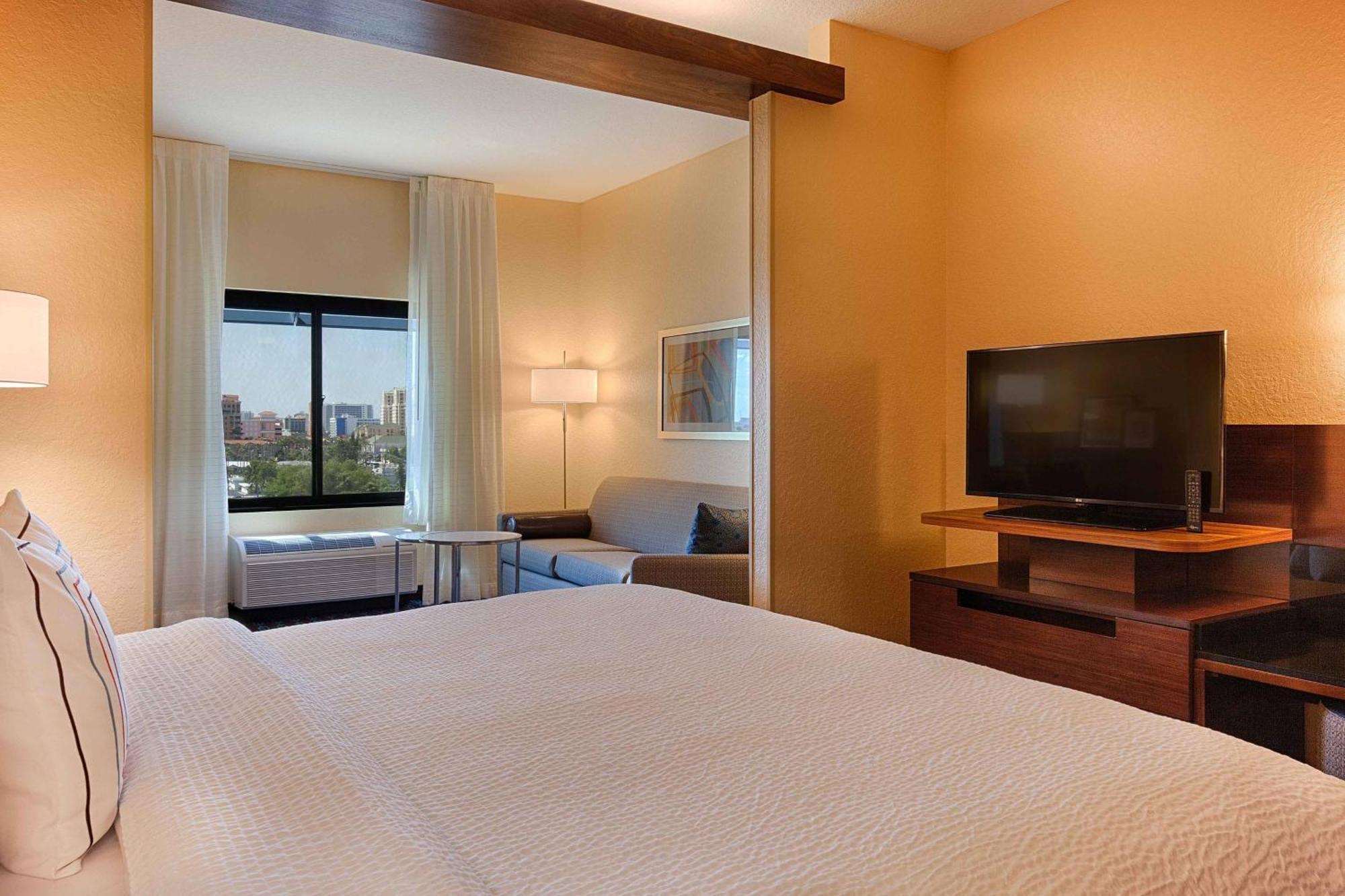 Fairfield Inn & Suites By Marriott Clearwater Beach Buitenkant foto