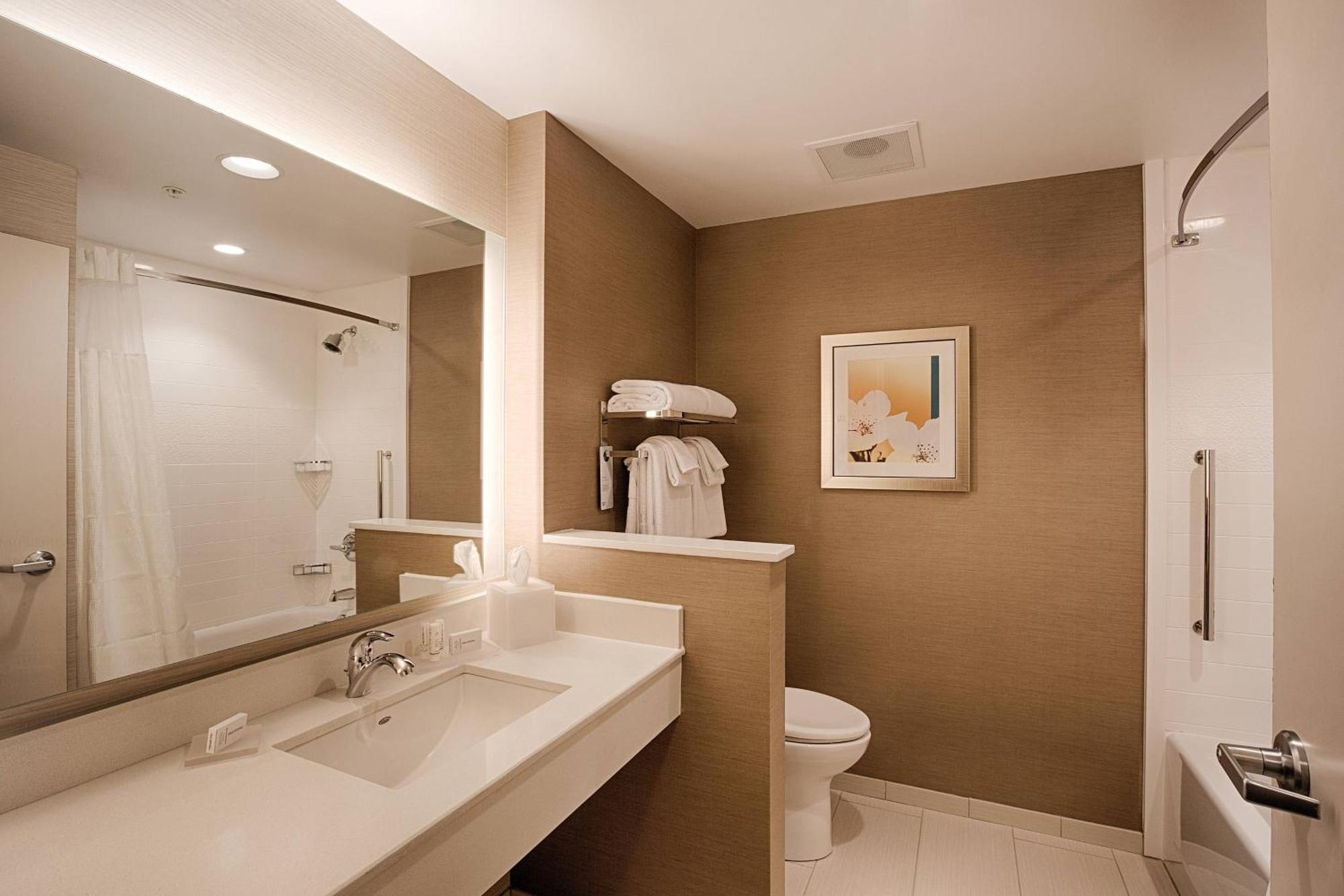 Fairfield Inn & Suites By Marriott Clearwater Beach Buitenkant foto