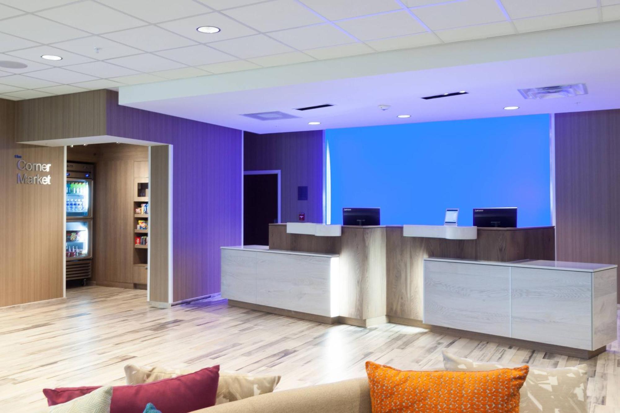Fairfield Inn & Suites By Marriott Clearwater Beach Buitenkant foto