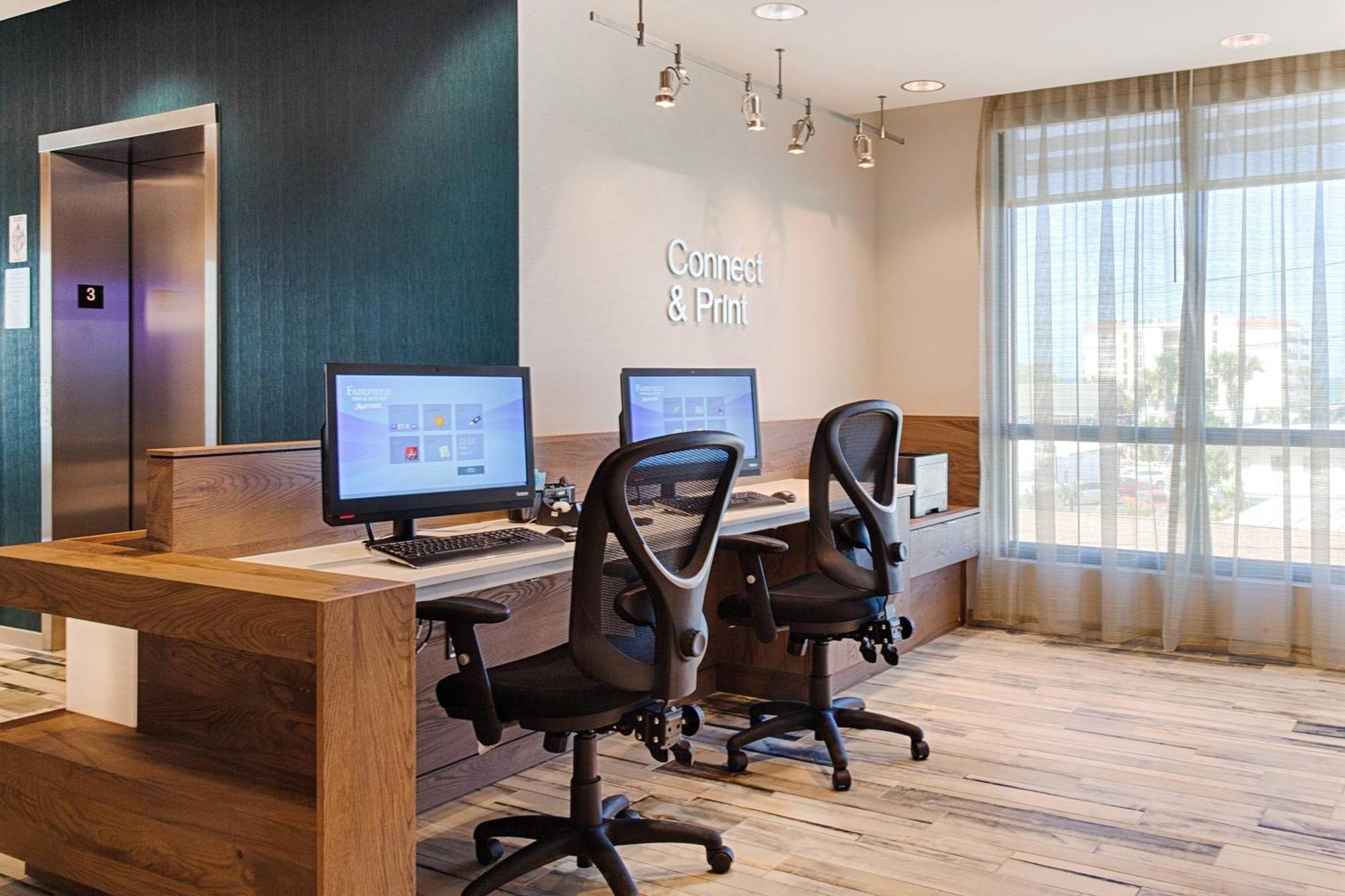 Fairfield Inn & Suites By Marriott Clearwater Beach Buitenkant foto